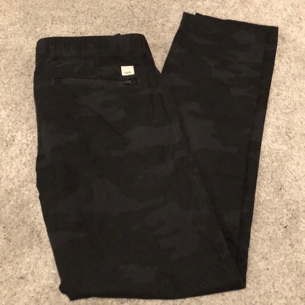 Vuori rip stop cotton black camo ankle pants